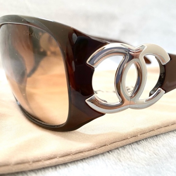 Chanel Authentic sunglasses - Picture 4 of 15